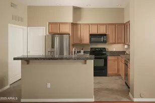 2989 N 44th St, Phoenix, AZ 85018 - Photo 9