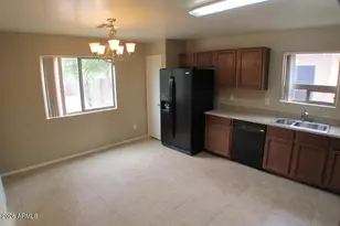 41401 W Pryor Ln, Maricopa, AZ 85138 - Photo 5