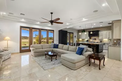 14402 N Medinan Drive, Phoenix, AZ 85022 - Photo 9