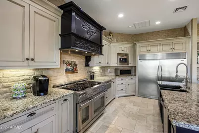 14402 N Medinan Drive, Phoenix, AZ 85022 - Photo 5