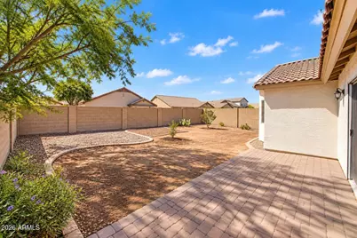 6233 W Encinas Lane, Phoenix, AZ 85043 - Photo 3