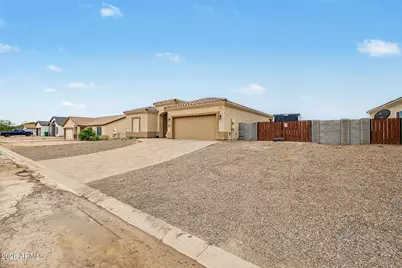12533 W Cabrillo Drive, Arizona City, AZ 85123 - Photo 5