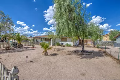 740 E Desert Avenue, Apache Junction, AZ 85119 - Photo 3
