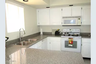 12222 N Paradise Village Parkway S #106, Phoenix, AZ 85032 - Photo 7