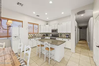 25705 N 68th Lane, Peoria, AZ 85383 - Photo 3