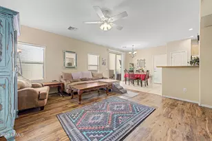 1385 S Joshua Tree Ln, Gilbert, AZ 85296 - Photo 5
