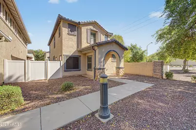 1385 S Joshua Tree Lane, Gilbert, AZ 85296 - Photo 3
