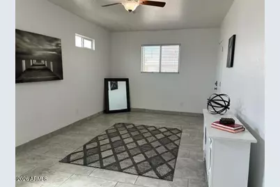 7137 N 33rd Avenue, Phoenix, AZ 85051 - Photo 7