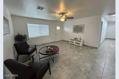 7137 N 33rd Avenue, Phoenix, AZ 85051 - Photo 3