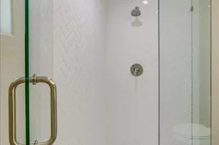 8637 E Camelback Rd, Scottsdale, AZ 85251 - Photo 23