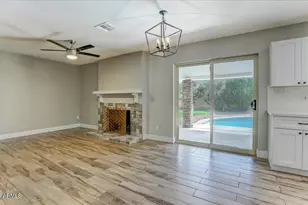 8637 E Camelback Rd, Scottsdale, AZ 85251 - Photo 13