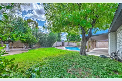 8637 E Camelback Road, Scottsdale, AZ 85251 - Photo 35