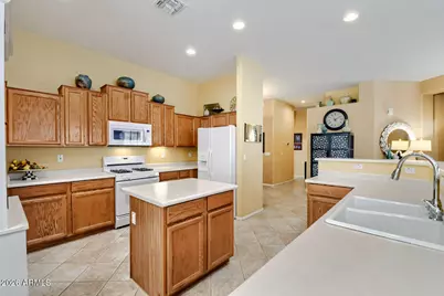 16611 S 16th Avenue, Phoenix, AZ 85045 - Photo 7