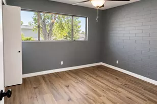 2551 W Berridge Ln, Phoenix, AZ 85017 - Photo 11