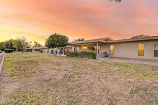 10105 W Manzanita Dr, Sun City, AZ 85373 - Photo 17