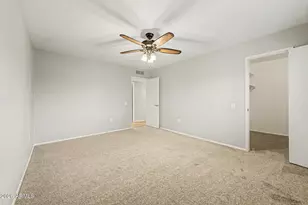 10105 W Manzanita Dr, Sun City, AZ 85373 - Photo 13