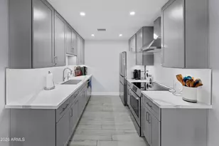 3142 E Clarendon Ave, Phoenix, AZ 85016 - Photo 3