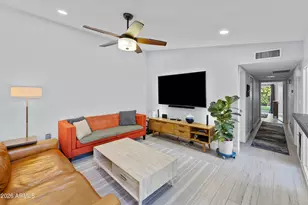 3142 E Clarendon Ave, Phoenix, AZ 85016 - Photo 7