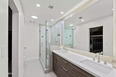 3142 E Clarendon Avenue, Phoenix, AZ 85016 - Photo 15