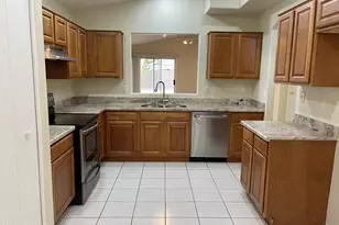 2311 E Kelton Ln, Phoenix, AZ 85022 - Photo 7