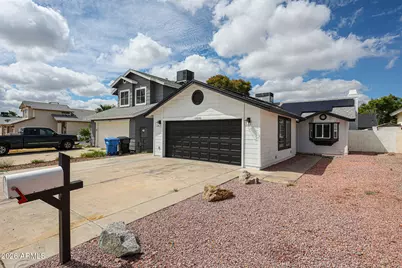 19606 N 43rd Drive, Glendale, AZ 85308 - Photo 1