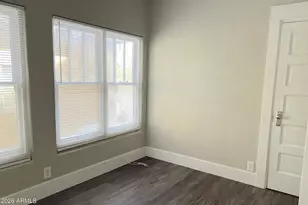 2032 W Adams St, Phoenix, AZ 85009 - Photo 9