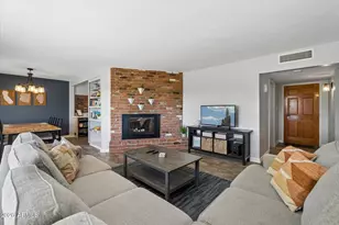 107 E Palmcroft Dr, Tempe, AZ 85282 - Photo 5