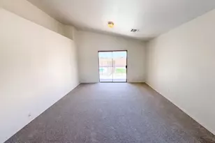 5910 N 78th Dr, Glendale, AZ 85303 - Photo 3