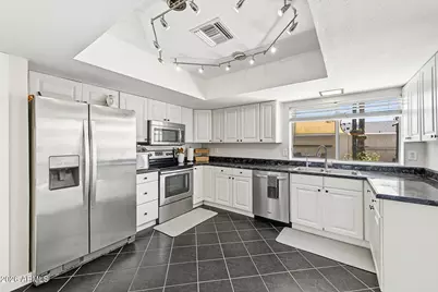 3801 W Muriel Drive, Glendale, AZ 85308 - Photo 15