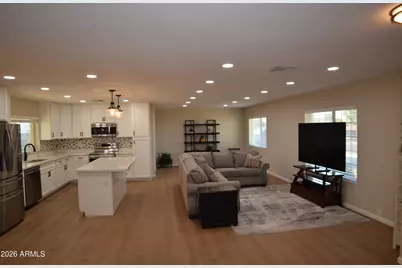 7013 W Josac Street, Glendale, AZ 85308 - Photo 5