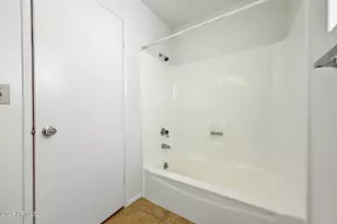 15611 North 22nd St, Phoenix, AZ 85022 - Photo 21
