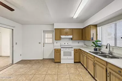 15611 N 22nd Street, Phoenix, AZ 85022 - Photo 11