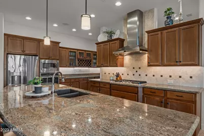 20944 W Hillcrest Boulevard, Buckeye, AZ 85396 - Photo 5