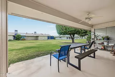 10208 W Kingswood Circle, Sun City, AZ 85351 - Photo 23