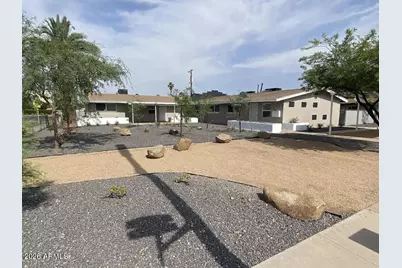 1302 N 48th Place #4, Phoenix, AZ 85008 - Photo 3