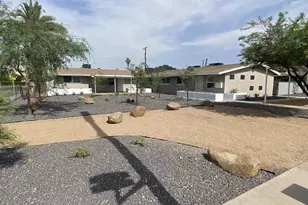 1302 N 48th Pl, Phoenix, AZ 85008 - Photo 3