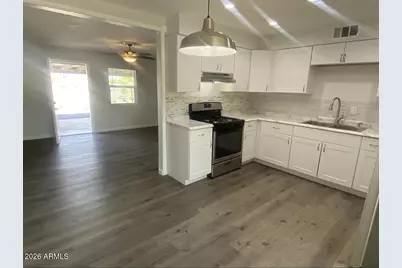 1302 N 48th Place #4, Phoenix, AZ 85008 - Photo 9