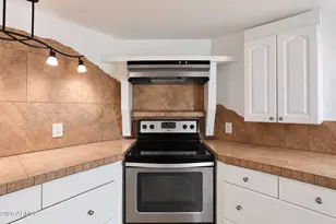 323 S Piedra Negra Dr, Queen Valley, AZ 85118 - Photo 13
