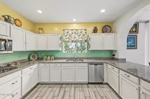 29243 N 123rd Ln, Peoria, AZ 85383 - Photo 13