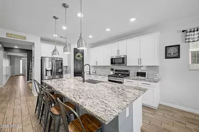14369 W Wethersfield Road, Surprise, AZ 85379 - Photo 13