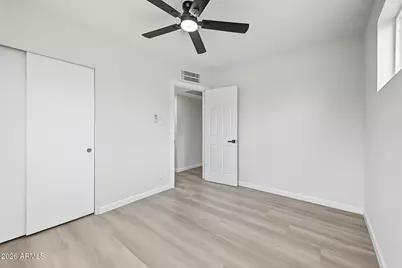 4332 W Crittenden Lane, Phoenix, AZ 85031 - Photo 15