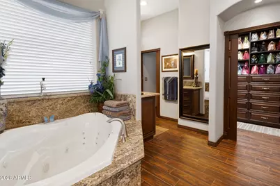 5866 W Del Lago Circle, Glendale, AZ 85308 - Photo 31