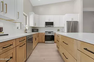 1825 E Marilyn Rd, Phoenix, AZ 85022 - Photo 17
