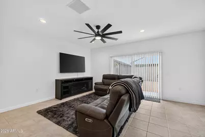 1823 W Sombra Avenue, Apache Junction, AZ 85120 - Photo 7