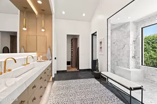 5715 E Monterosa St, Phoenix, AZ 85018 - Photo 17
