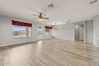 11439 E Nell Avenue, Mesa, AZ 85209 - Photo 11