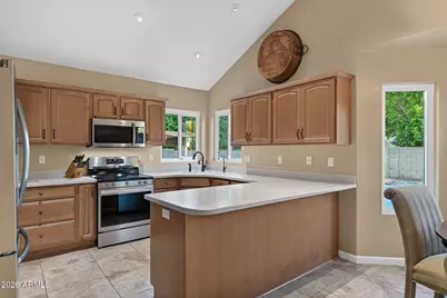 9164 W Paradise Lane, Peoria, AZ 85382 - Photo 9
