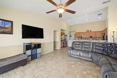 36865 W Maddaloni Avenue, Maricopa, AZ 85138 - Photo 5