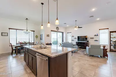 4863 W Picacho Drive, Eloy, AZ 85131 - Photo 9