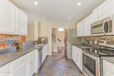 307 S Ocean Drive, Gilbert, AZ 85233 - Photo 3